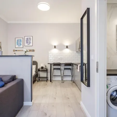 Kl31 - Location - Elegant Historic By Bqa Apartament